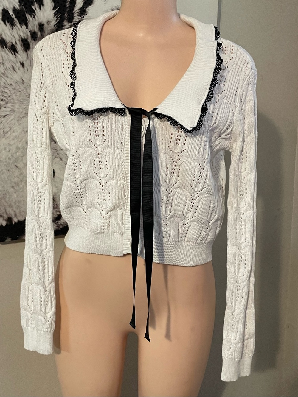 West Of Melrose Tilly’s cable knit cardigan sweater top Peter Pan collar ribbon